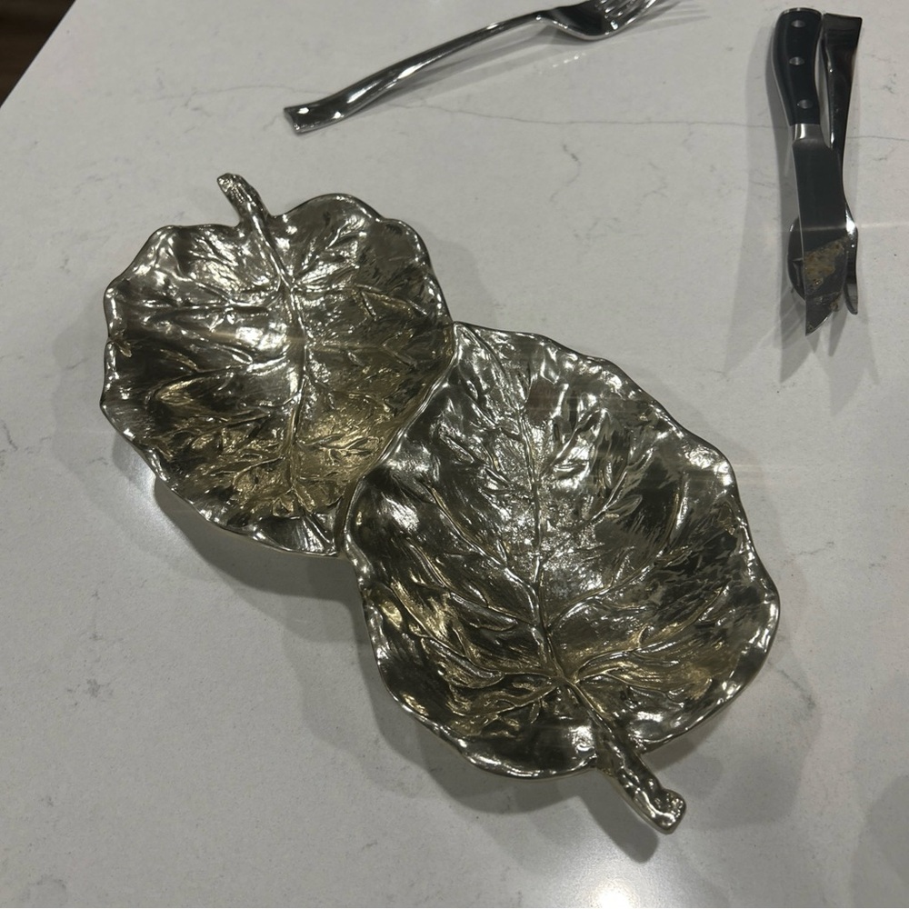 Silver Leaf-Shaped Serveware Dish aluminum alloy